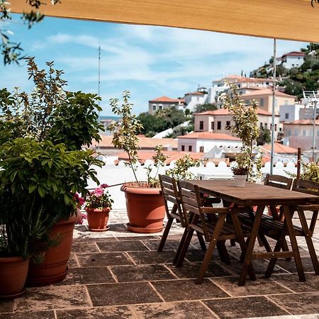 Arokaria Boutique Apartments Hydra  Buitenkant foto
